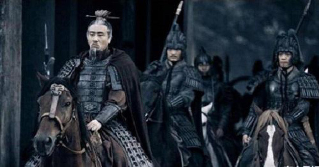 Truoc khi qua doi Luu Bi da noi gi voi Gia Cat Luong?