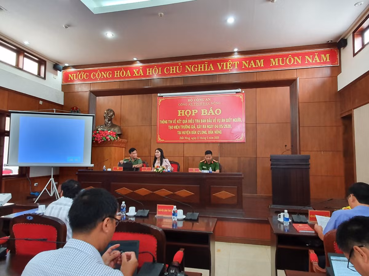 Bí thư xã giết cháu vợ, đốt xác phi tang: Để lấy tiền bảo hiểm Bi thu xa giet chau vo, dot xac phi tang: De lay tien bao hiem