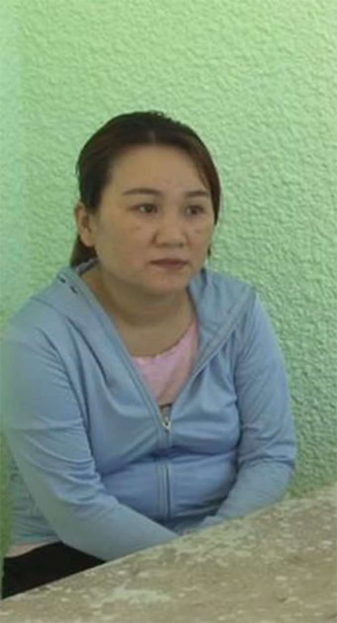 Thư là đối tượng cầm đầu đường dây đánh bạc bằng hình thức ghi lô đề này. Hằng ngày, Quy tổ chức ghi bán số đề cho nhiều người chơi, sau đó tổng hợp tịch đề chuyển cho Thư để hưởng 9% tiền hoa hồng. Ngoài ra, Thư còn sử dụng điện thoại di động nhắn tin cá cược số đề của nhiều người chơi, sau đó tổng hợp thắng, thua chi trả tiền thắng cho người chơi và chi phần trăm hoa hồng cho nhà dưới. Từ đầu tháng 6 đến thời gian bị bắt, tổng số tiền ghi bán số đề của đường dây trên lên đến 20 tỷ đồng. 