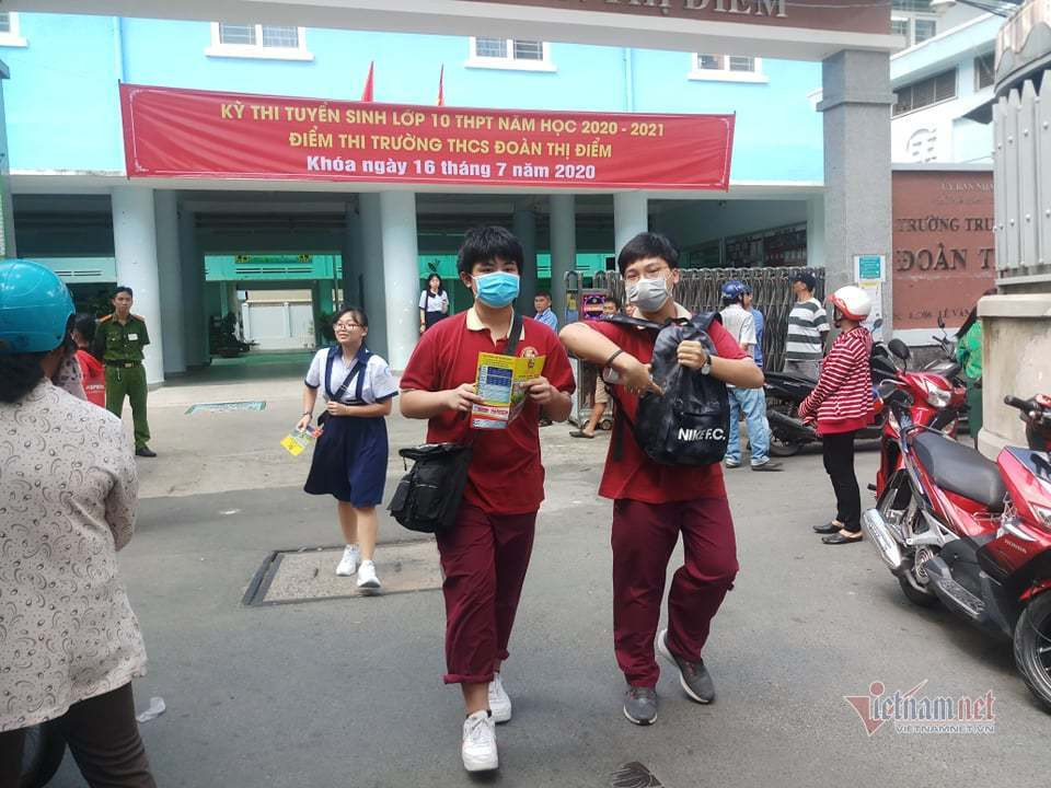 De thi Toan vao lop 10 TP.HCM 