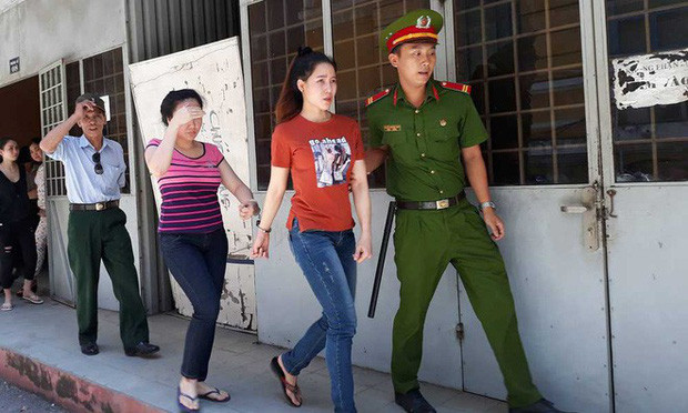  Từ hoa khôi, MC thành "tú bà" dắt mối cho đồng nghiệp: Ngày 17/8/2017, Công an TP HCM triệt phá đường dây môi giới bán dâm có quy mô lớn. Đường dây này có sự tham gia của hàng chục người mẫu, diễn viên. Phòng cảnh sát điều tra tội phạm về trật tự xã hội (PC45) đang tạm giữ Nguyễn Thị Tiền (SN 1984), Nguyễn Thị Ngọc (SN 1986, em gái Tiền), Phạm Thị Thanh Hiền (SN 1985, ở quận 6) để điều tra về hành vi Môi giới mại dâm. 