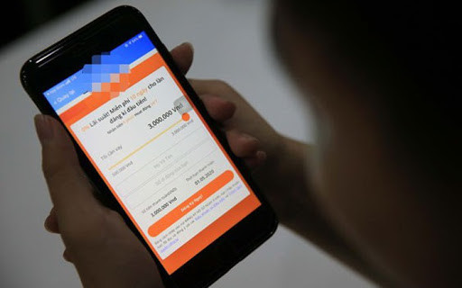 App vay tien qua dien thoai dang anh khung bo con no, xu ly the nao?