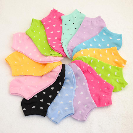 Đi tất đã bẩn, đây chính là thói quen thường xuyên của nam giới. Thói quen này sẽ làm ảnh hưởng xấu đến vật thế, vận xui đeo bám liên miên. Lời khuyên: Phải giặt sạch mới được dùng.