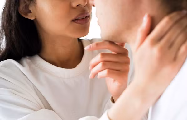 Thời điểm không thích hợp làm “chuyện ấy“ Thoi diem khong thich hop lam “chuyen ay“