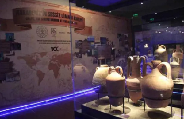 He lo nhung bi mat tham lang chon sau duoi day bien Den-Hinh-2