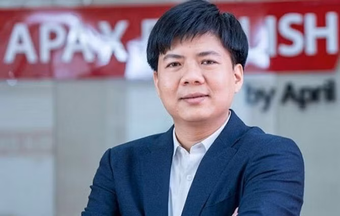 Chuoi Apax English tung khung the nao truoc khi Shark Thuy bi bat?