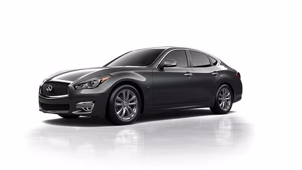 Infiniti Q70 cùng động cơ diesel 4 xi-lanh mới ảnh 2