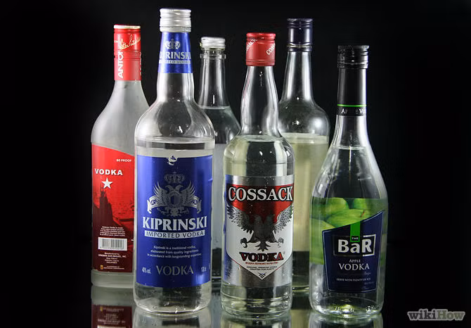 Rượu Vodka là loại rượu vô cùng phổ biến ở Nga và nhiều nước trên thế giới. Tên của loại rượu này xuất phát từ từ “Voda” trong tiếng Nga có nghĩa là "nước".
