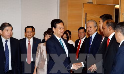 Thu tuong Nguyen Tan Dung du toa dam voi cac doanh nghiep Singapore