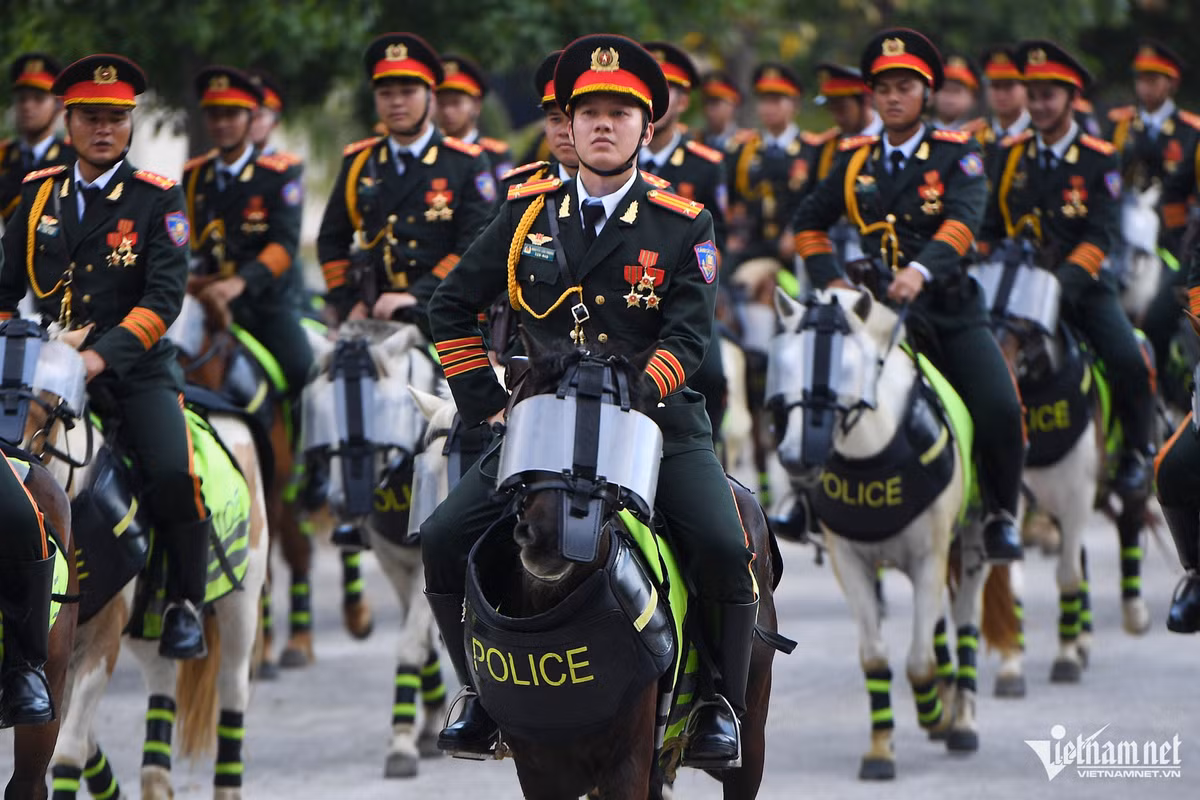 Hanh trinh Nam tien day thu thach cua 62 chien ma ky binh-Hinh-7