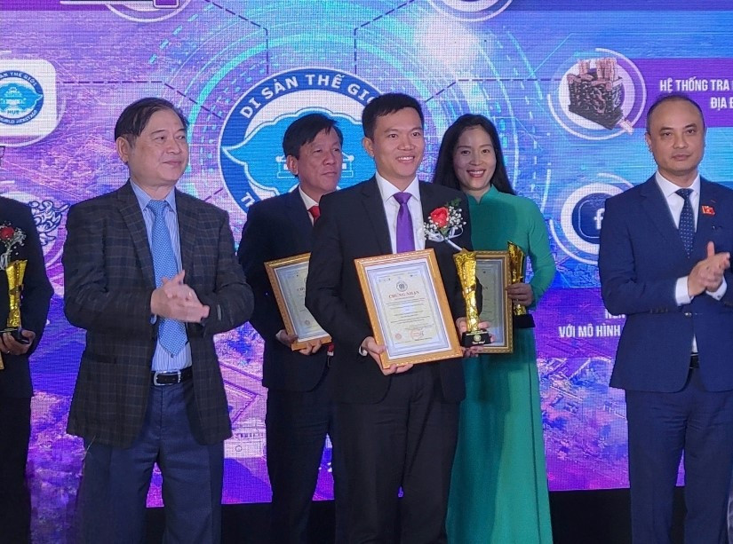 Khoi dong Chuong trinh Bieu duong TOP Cong nghiep 4.0 nam 2025