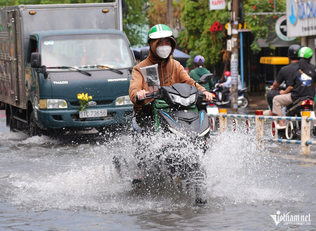 Thoi tiet ngay 26/4: Tay Nguyen, Nam Bo mua to, mien Bac sap lanh