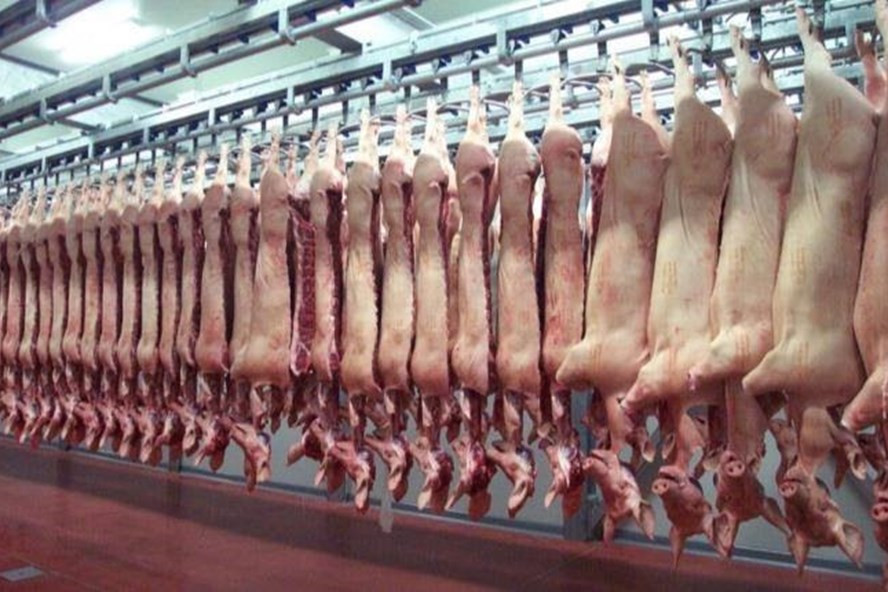 Chi phi tang them 20-30% khi vao sieu thi, ai dam an thit mat?