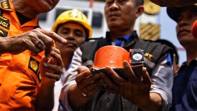 Da khoi phuc duoc du lieu hop den may bay Indonesia