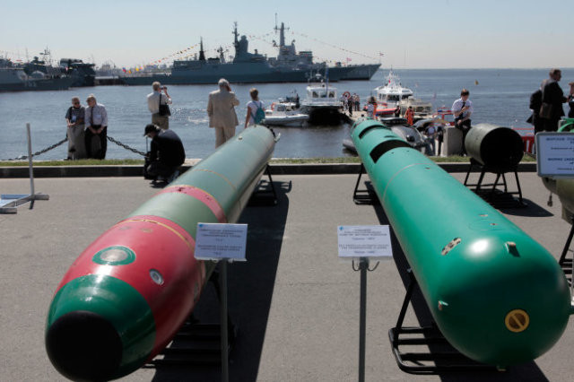 Mặc dù trong Thế chiến 2, tàu ngầm Nhật Bản cũng được trang bị một trong những loại ngư lôi tốt và nguy hiểm nhất thế giới lúc đó là Shiki 95 (Type 95), tuy nhiên thành tích mà họ đạt được cũng rất hiếm hoi.