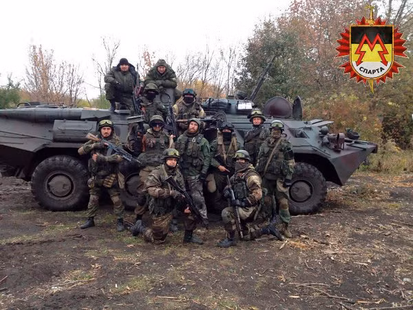 Tiểu đoàn Spartan bao gồm khoảng 1.000 người, tất cả đều là lính đặc nhiệm. Được huấn luyện đặc biệt và được Nga hỗ trợ vũ khí và trang bị nên rất giống với lực lượng đặc nhiệm của Nga.