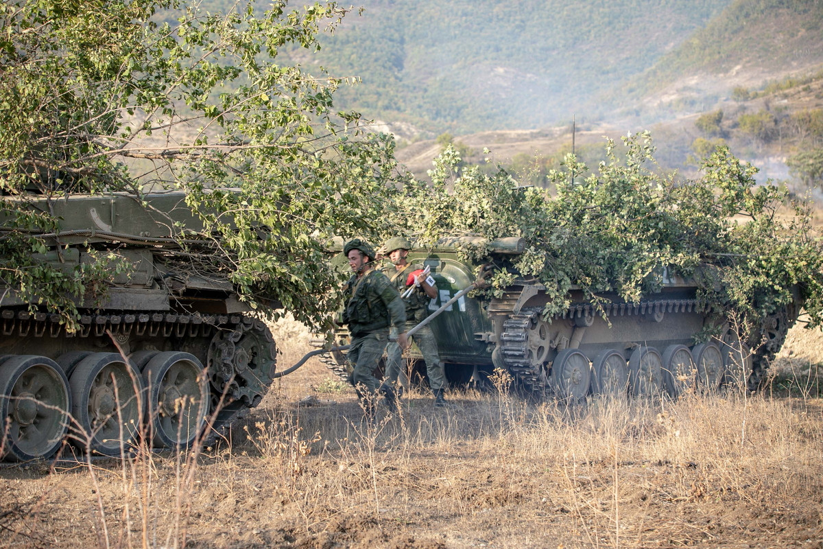 Báo cáo cũng cho biết một số vũ khí và trang bị của "Nhóm chiến đấu cấp tiểu đoàn" Nga còn tiên tiến hơn so với lữ đoàn thiết giáp của Mỹ. Các chuyên gia thừa nhận rằng liệu quân đội Ukraine có thể nắm được điểm yếu của "nhóm chiến đấu cấp tiểu đoàn" của Nga hay không lại là một vấn đề khác. Nguồn ảnh: Pinterest.