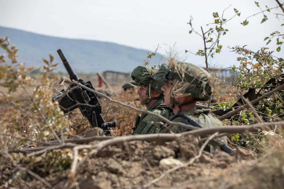 Một khi binh lính chiến đấu bị thương vong và hiệu quả chiến đấu sẽ giảm sút và sẽ nhanh chóng mất tác dụng. Ngoài ra, do hạn chế về khả năng chỉ huy và điều khiển, chỉ huy của một "Nhóm chiến đấu cấp tiểu đoàn" thường bị giới hạn trong việc sử dụng tập trung các khả năng chỉ huy tác chiến và tình báo.