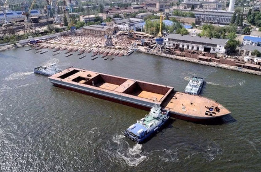 Do không có kinh phí, tàu Varyag không thể hoàn thành được, Trung Quốc nhanh chóng chớp lấy cơ hội mua nó và làm nốt phần còn lại. Tàu Varyag nay là tàu sân bay Liêu Ninh - CV 16 nổi tiếng, là hàng không mẫu hạm đầu tiên của Hải quân Trung Quốc.