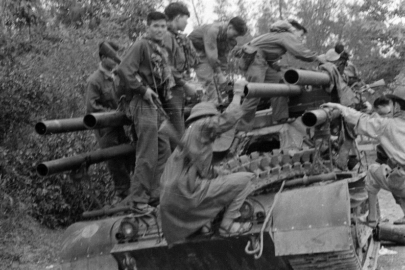 Thu 32.017 súng các loại (có 477 khẩu pháo từ 57-175 ly); 450 xe quân sự, 18 tàu thuyền, 917 máy thông tin, hàng trăm ngàn tấn đạn; bắn cháy và phá hủy 1.076 xe quân sự (có 427 xe tăng, xe bọc thép); bắn chìm, bắn cháy 56 tàu, xuồng chiến đấu; bắn cháy và phá hủy 494 kho xăng dầu, lương thực thực phẩm, 446 khẩu pháo các loại.