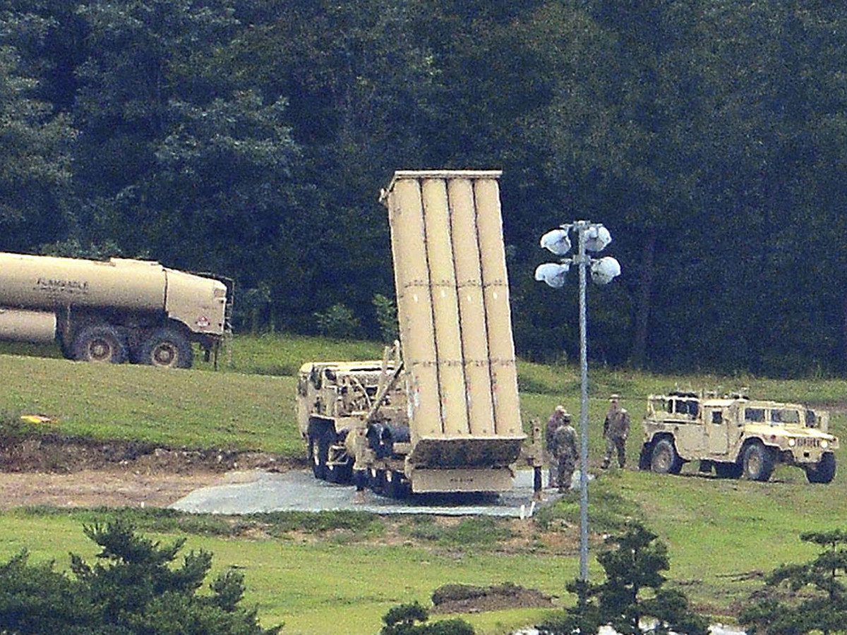 Nhiều hệ thống phòng thủ THAAD đã được triển khai đến UAE, Hàn Quốc, Israel và Romania. Trong khi Nga phản đối việc xây dựng các hệ thống phòng thủ tên lửa của Mỹ ở châu Âu, đặc biệt là trên lãnh thổ của các quốc gia thuộc Khối Warszawa do Moscow đứng đầu trước đây.