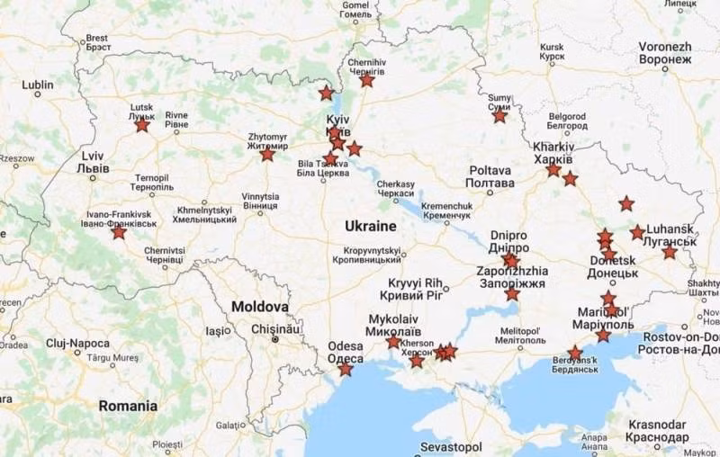 Một tấm bản đồ thể hiện chi tiết về các cuộc tấn công của Lực lượng vũ trang Nga trên lãnh thổ Ukraine cũng đã được đưa ra. Có thông tin từ Lugansk rằng thành phố Shchastya và Stanitsa Luganskaya đã thuộc quyền kiểm soát của dân quân LPR.