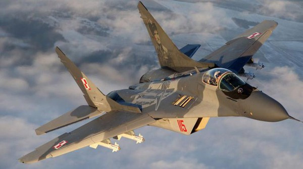 Mặc dù MiG-29 ban đầu được đánh giá là một máy bay chiến đấu có khả năng không đối không cao hơn nhiều so với F-16 khi đối đầu. Nhưng những chiếc MiG-29 của châu Âu có khả năng kém hơn đáng kể so với những chiếc đang phục vụ Ukraine.