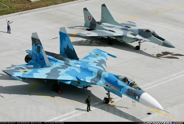 Ukraine được kế thừa cả MiG-29 và Su-27 từ Liên Xô khi siêu cường tan rã vào năm 1991, nhưng các đơn vị không quân của nước này đã chịu tổn thất nặng nề ngay cả trên mặt đất và trên không, kể từ khi Nga bắt đầu các chiến dịch quân sự trên lãnh thổ Ukraine vào ngày 24/2.