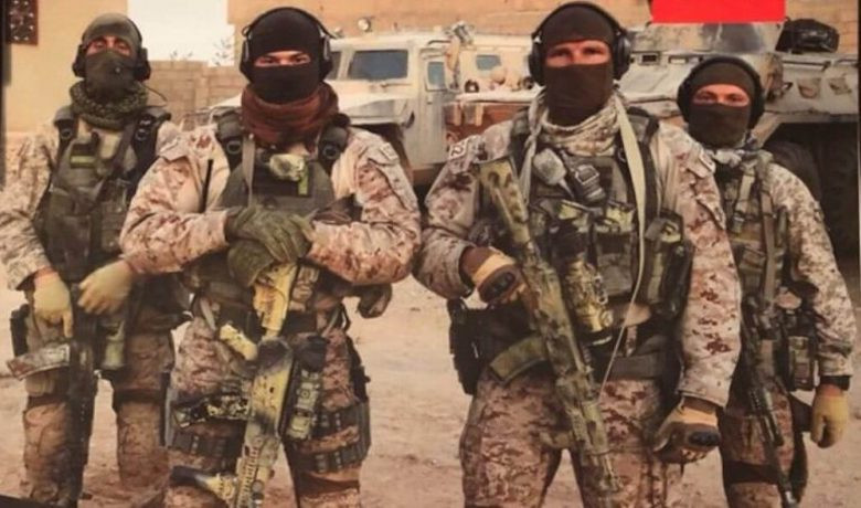 Theo báo "Daily Mirror" của Anh, một đội gồm các cựu binh của trung đoàn không quân đặc biệt nổi tiếng của Anh sẽ tới Ukraine để chiến đấu chống lại Nga. Hàng chục cựu chiến binh đã đến Ukraine và hàng chục người khác sẽ đến trong tuần này.