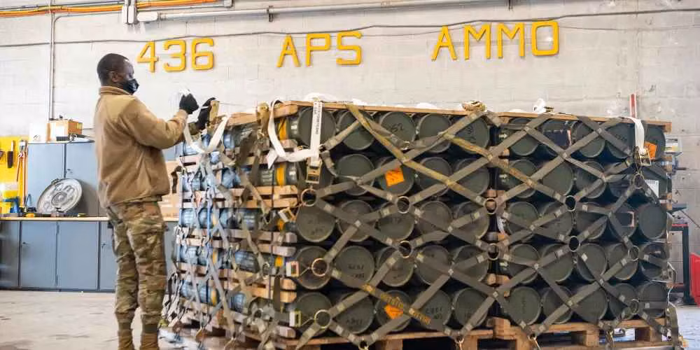 Nga chan dung duong ray tiep te vu khi Ukraine Chau Au