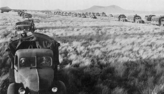 Cuối tháng 5/1942, trước thế địch quá mạnh, các sư đoàn Hồng quân buộc phải rút lui. Những người lính vận tải được bổ sung vào các tiểu đoàn bộ binh. Platon Skrizhinsky cũng vậy, ông được giao súng chống tăng để chiến đấu. Nhưng rồi chiến sự quá ác liệt, đơn vị của Platon nhận lệnh chuyển sang phía đông.