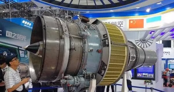 Lý do Ukraine quốc hữu hóa nó, vì nước này đang trong tình trạng chiến tranh và không thể từ bỏ quyền kiểm soát Motor Sich. Trên thực tế, người Ukraine không thể quyết định được lợi ích của mình mà chủ yếu do áp lực từ Washington. Công ty Trung Quốc Skyrizon từ lâu đã bị Bộ Quốc phòng Mỹ đưa vào danh sách đen cùng với các công ty Trung Quốc khác. Nguồn ảnh: Pinterest.