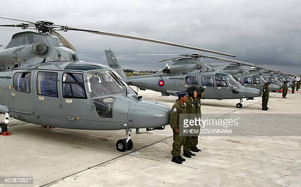 Thậm chí dàn trực thăng chủ lực mà quân đội Campuchia đang sử dụng hiện nay, cũng có nguồn gốc từ Trung Quốc.