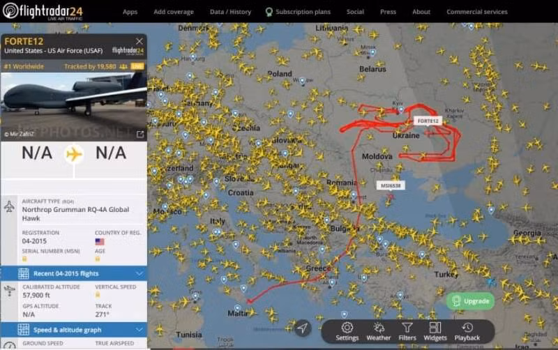Máy bay không người lái đã bay theo các vòng tròn dọc theo biên giới Nga-Ukraine và Ukraine-Belarus, máy bay ở độ cao khoảng 16-17 km. Và đã có tới 20.000 người dùng từ khắp nơi trên thế giới, đã theo dõi các chuyến bay của máy bay không người lái Mỹ trực tuyến tại trang web Flightradar24.com.
