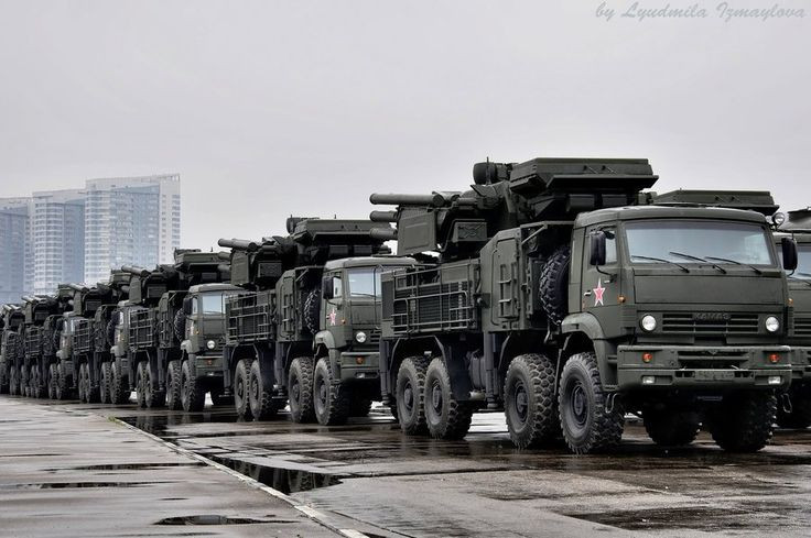 Quân đội Nga tiến vào Ukraine được trang bị các hệ thống phòng không cơ giới, bao gồm Tunguska, Armor-S1, Doyle M1/2, Beech và S-400 để phòng không tầm xa.
