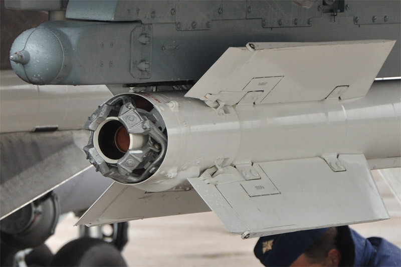 Công nghệ dẫn đường bằng hồng ngoại trong tên lửa không chiến ngoài tầm nhìn của Nga cũng đã phát triển đáng kể từ thời Chiến tranh Lạnh, khi đạn R-27T/ET được lắp đầu dò Geofizika 36T.