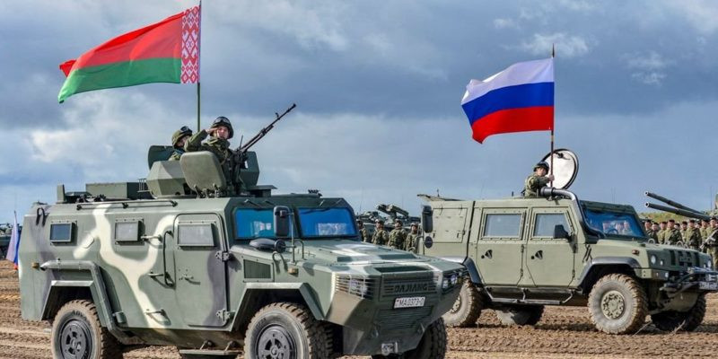 Belarus vẫn là đồng minh quân sự duy nhất của Nga ở châu Âu, kể từ giữa năm 2021 nước này đã chuyển sang tích hợp chặt chẽ các lực lượng vũ trang của mình với lực lượng của Nga, do nhận thức được các mối đe dọa chung từ các cường quốc phương Tây láng giềng.
