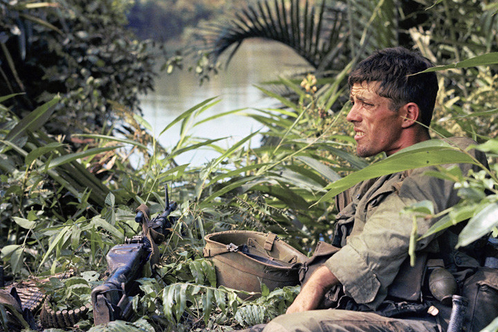 Quốc hội Mỹ và thậm chí là Tổng thống Mỹ Kennedy đã từng có ý định dừng việc can thiệp quân sự khỏi Việt Nam, chỉ có điều họ không biết thực hiện việc đó bằng cách nào. Nỗ lực này của Tổng thống Kennedy cũng đã không thành khi ông bị ám sát vào năm 1963.