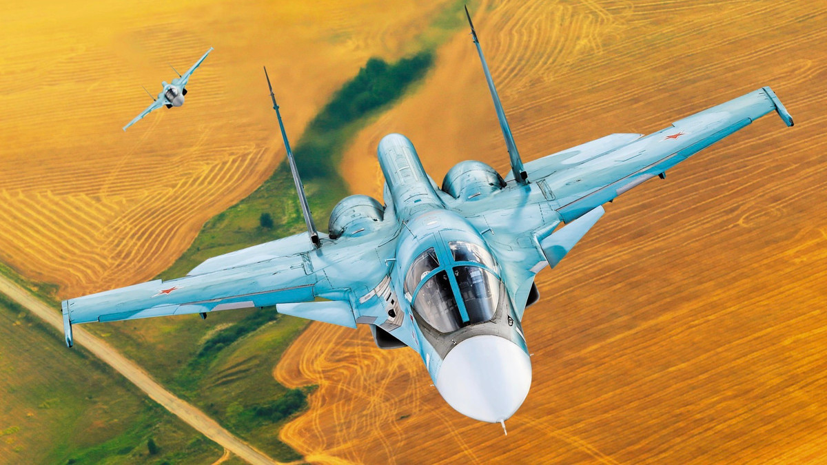 Thiết kế của Su-34 tiếp tục được cải tiến theo thời gian, gần đây nhất là việc đưa vào sản xuất biến thể tăng cường Su-34M mà theo Tổng giám đốc Tập đoàn máy bay thống nhất của Nga Yuri Slyusar, nó có khả năng chiến đấu gấp đôi Su-34 nguyên bản.