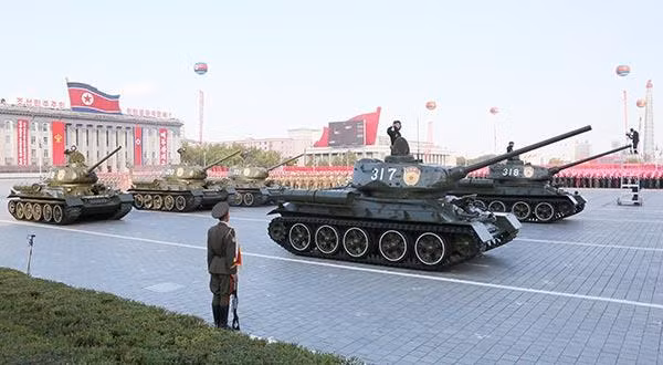 Sư đoàn 105 được tái tổ chức vào năm 1951 với tên gọi Sư đoàn cơ giới 105, nhưng đã không chiến đấu trong suốt thời gian còn lại của cuộc chiến. Đến đầu những năm 1960, sư đoàn được tái trang bị xe tăng và được đặt tên là Sư đoàn thiết giáp số 105 Cận vệ Seoul Ryu Kyong-Su.