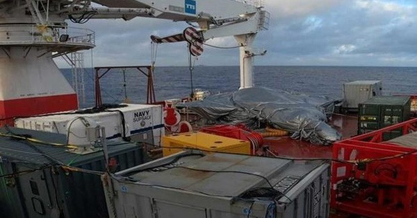 Vào ngày 2/3, Hải quân Mỹ đã trục vớt được từ đáy Biển Đông xác máy bay chiến đấu tàng hình F-35 đâm vào boong tàu sân bay Mỹ vào tháng 1 vừa qua, Hạm đội 7 của hải quân Mỹ thông báo trong một bản tin hôm thứ Năm ngày 3/3.