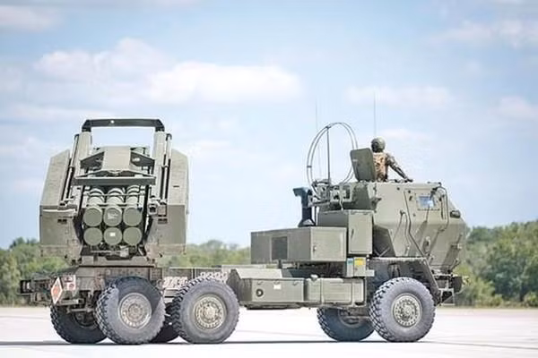 Tuy nhiên, Mỹ đã cấm Ukraine sử dụng HIMARS cho các cuộc tấn công bên trong lãnh thổ Nga; do đó, khó có khả năng tên lửa HIMARS sẽ sớm tấn công Belgorod. Cho đến nay, Ukraine đã nhận được 8 xe phóng HIMARS, và 4 xe nữa dự kiến sẽ đến nước này vào cuối tháng 7.