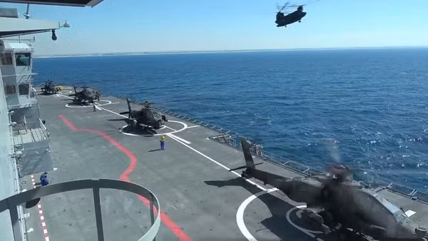 Ka-52 không chỉ được trang bị cực kỳ tốt cho vai trò không đối đất mà còn có khả năng rất cao trong vai trò chống vận tải biển, khiến Lớp Mistral của Ai Cập trở thành tàu sân bay trực thăng duy nhất trên thế giới có khả năng chống hạm tầm xa mạnh mẽ.