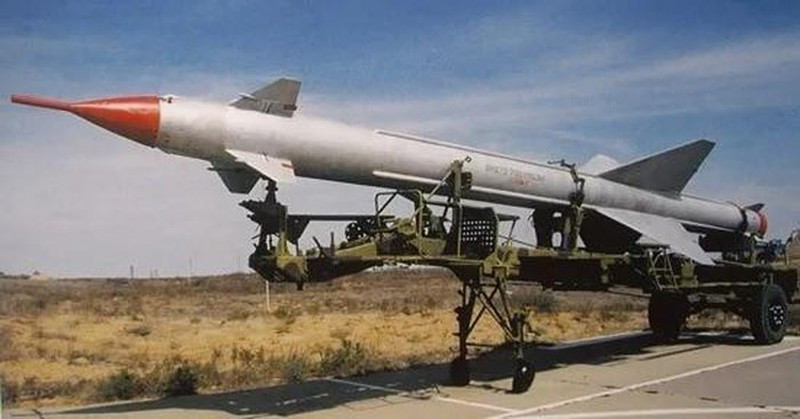 Nhưng những gói nâng cấp cải tiến cũng chỉ giúp Liên Xô duy trì hoạt động của lá chắn S-25 cho đến đầu thập niên 1980. Vì thời điểm này, hệ thống phòng không Berkut đã lạc hậu và không còn khả năng hiện đại hóa để đối phó với những mối đe dọa hiện đại.