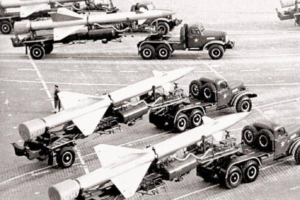 Ra đời vào buổi bình minh của kỷ nguyên tên lửa, vì vậy hệ thống tên lửa phòng không Berkut, không thể không tránh khỏi có những khiếm khuyết nhất định.