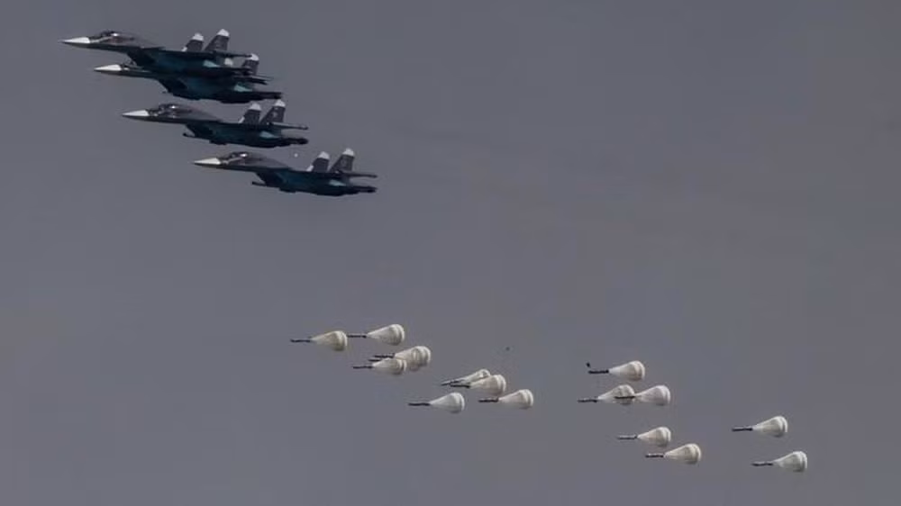 Việc không phận của Ukraine để cho các máy bay quân sự của Nga hoạt động một cách tự do có thể được coi là một thất bại không thể chấp nhận được. Các chuyên gia quân sự đang đi tìm câu trả lời cho câu hỏi: Tại sao hệ thống phòng không của Ukraine bị vô hiệu hóa một cách nhanh chóng?