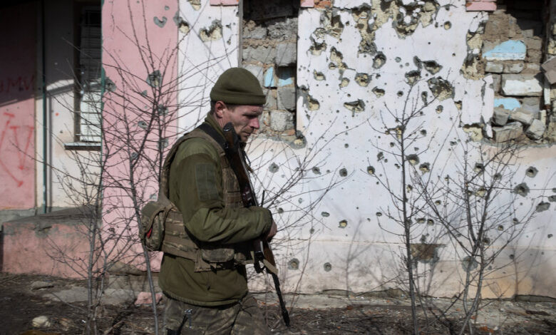 Các nhà điều tra Nga cho biết ít nhất hai tên lửa đã rơi xuống khu vực chỉ cách khu định cư Mityakinskaya 300 m. Các sự cố vẫn chưa được Cơ quan An ninh xác minh độc lập. Mỹ đã tuyên bố Nga đang cố gắng tạo ra các hành động khiêu khích - hoạt động nghi binh để biện minh cho một cuộc xâm lược có thể xảy ra.