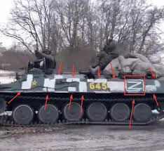 Nhiều bình luận cho rằng kí hiệu này được sử dụng như sơn huỳnh quang được phủ lên thiết bị để máy bay và trực thăng có thể nhận biết vào ban đêm, đồng thời giúp cho các phương tiện này dễ nhận biết và di chuyển an toàn trong đêm tối.