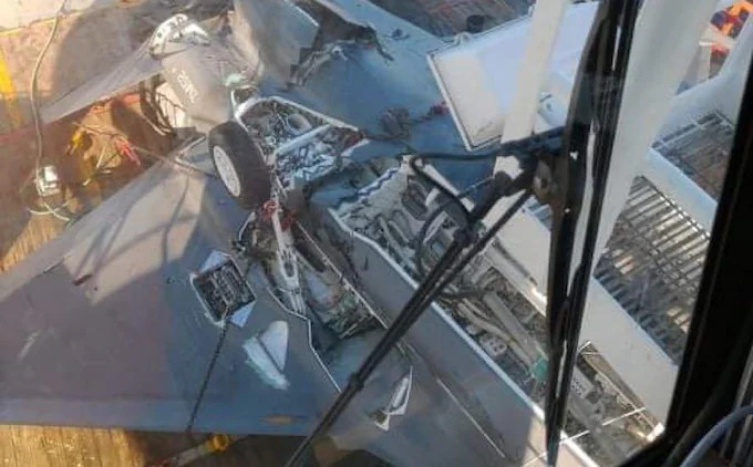 Ngoài lợi ích từ việc nghiên cứu khả năng tàng hình thì thiết bị điện tử, hệ thống tác chiến điện tử, cảm biến và hệ thống thông tin liên lạc của F-35 khi bị lộ cũng có thể gây tổn hại nghiêm trọng cho tất cả những người điều khiển máy bay.