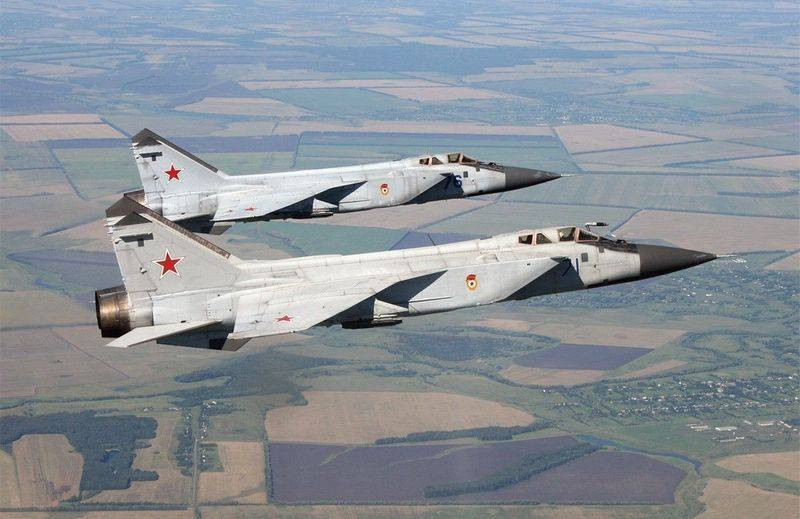 Điều này cũng đã từng được Liên Xô phải thực hiện, khi các máy bay chiến đấu MiG-23 và MiG-31 của nước này rơi vào tay Mỹ thông qua lực lượng gián điệp.